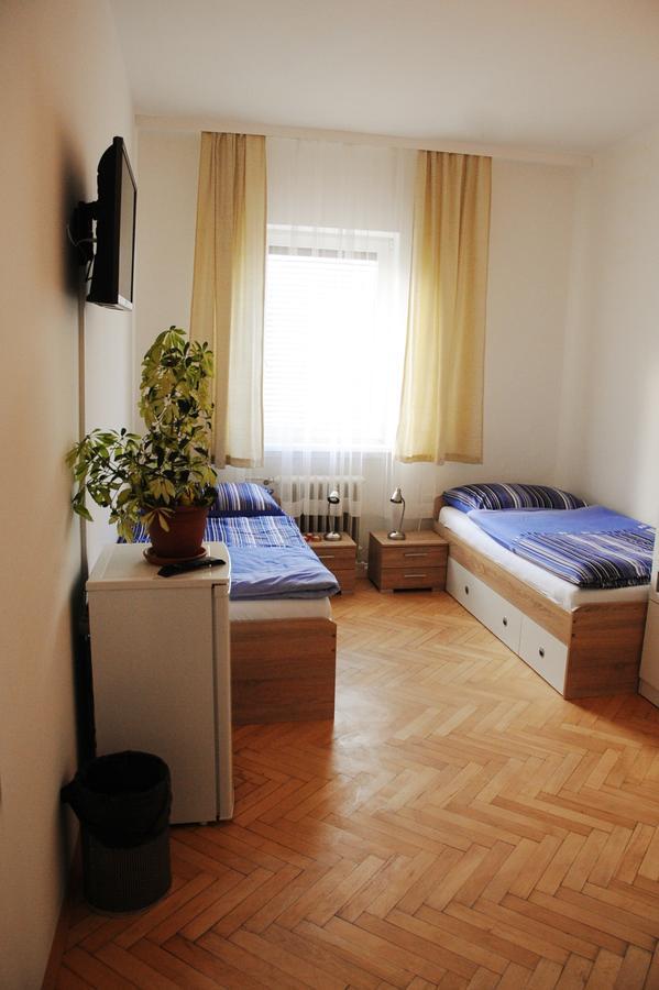 Montagehotel Bed & Steel Линц Экстерьер фото